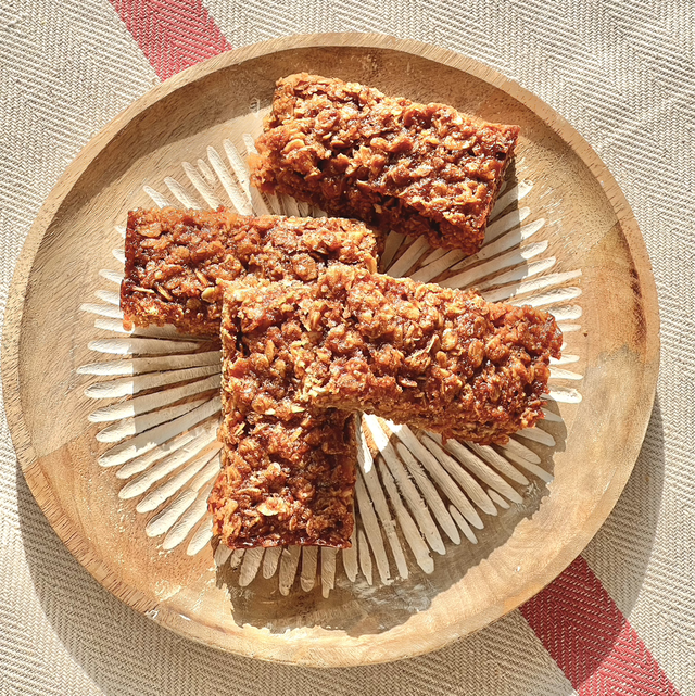 Cake- 4 x Grandmas secret recipe flapjack 