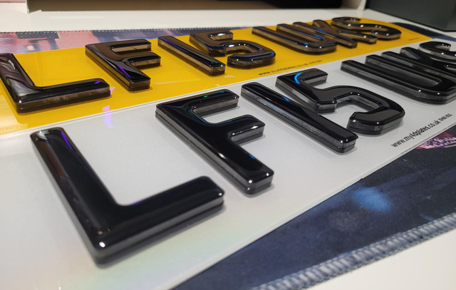 6mm Black & Krystal Clear 4D with Black Gel