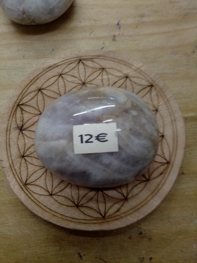 améthyste à chevrons (galet) 