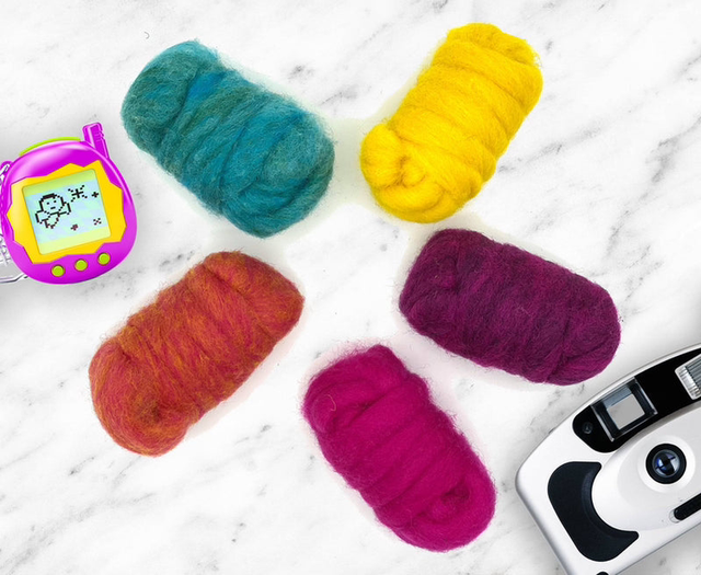 Carded Corriedale Sliver mixed pack 90’s Tones