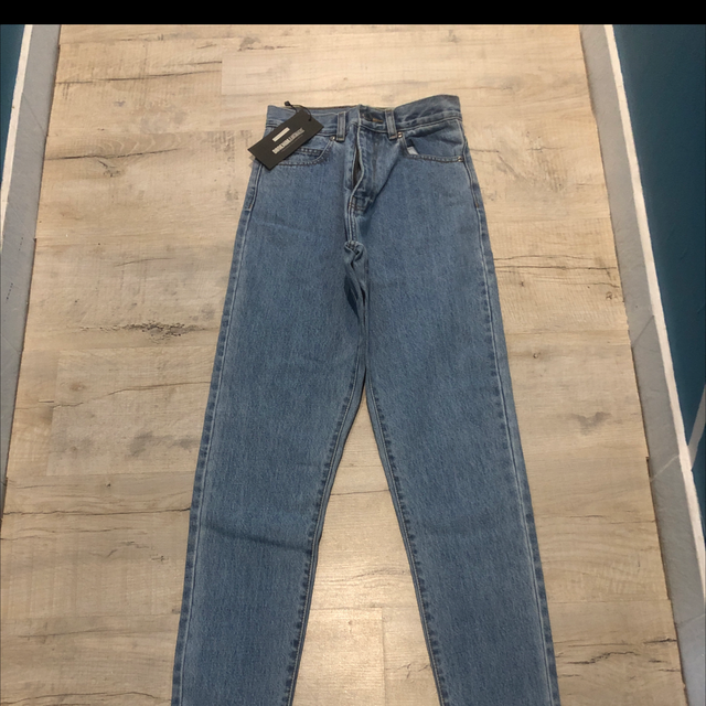 Jeans taille 34 - neuf