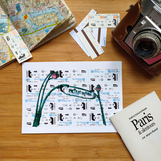 Collage - Bouche de métro Guimard