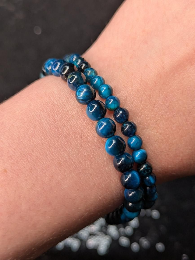 Bracelet œil de tigre teinté 
