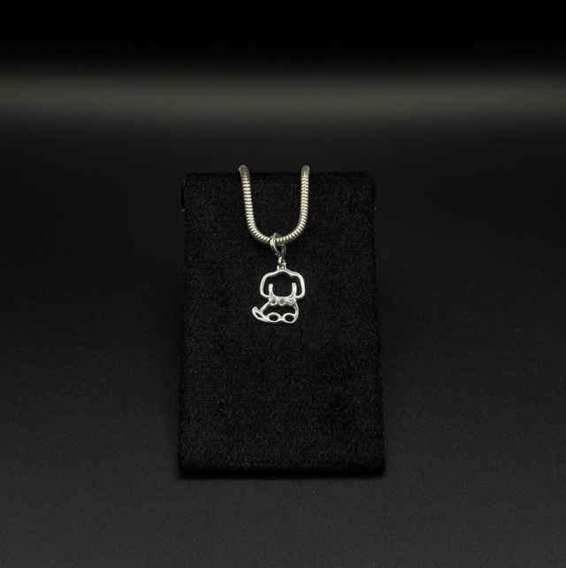 Berloque prata cachorro com zircônia 