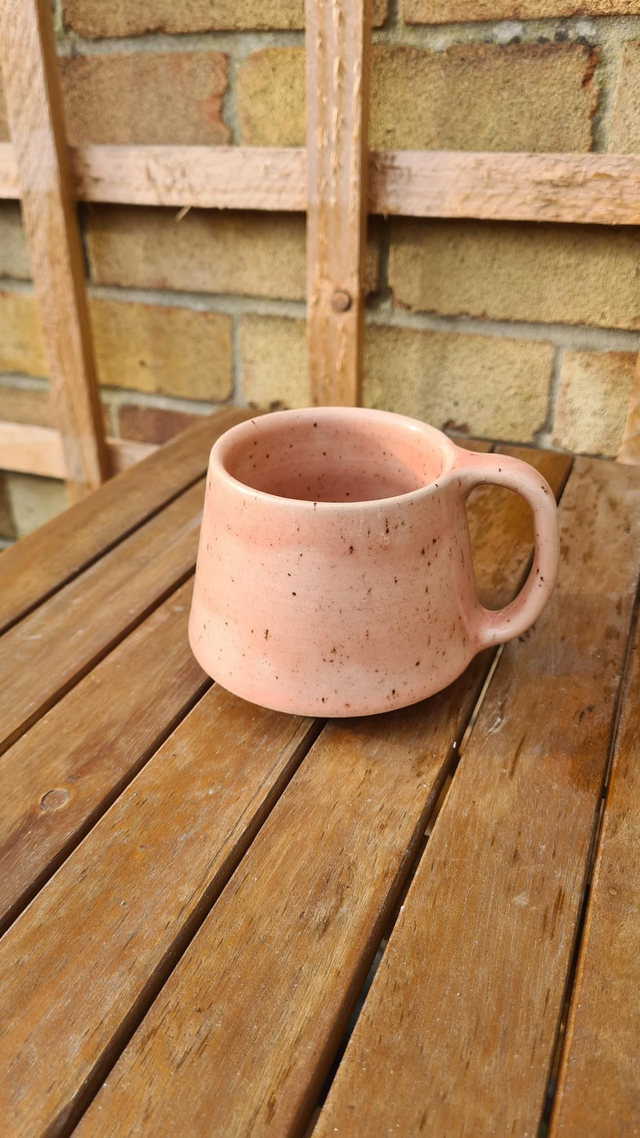 Iris Mug - Mini - Strawberry Shortcake