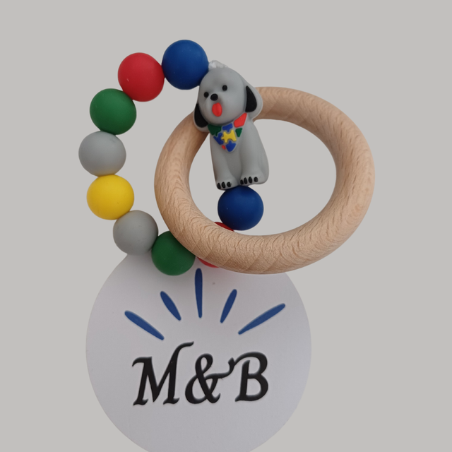 🔸 Anneau de dentition bois & silicone – Chien multicolore 🐶