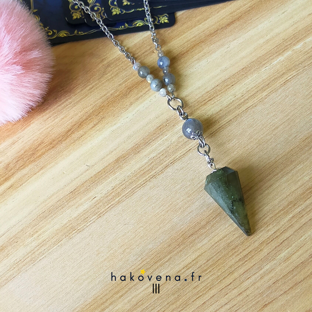 Collier Pendule divinatoire en Labradorite – Abigaël - 0077PD