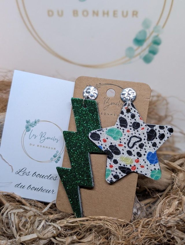 Boucles d&#039;oreilles Asymétrique vert paillettes multicolore as025