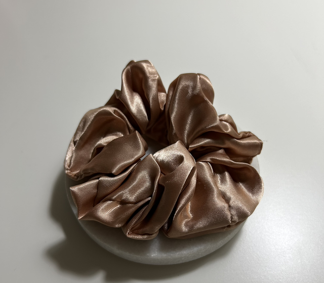 Scrunchie in Champagner