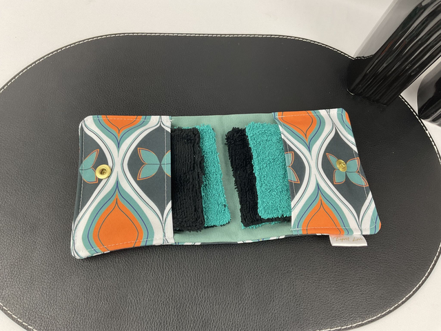 Étui à lingettes &amp; ses 4 lingettes – motif Rétro Vert Orange