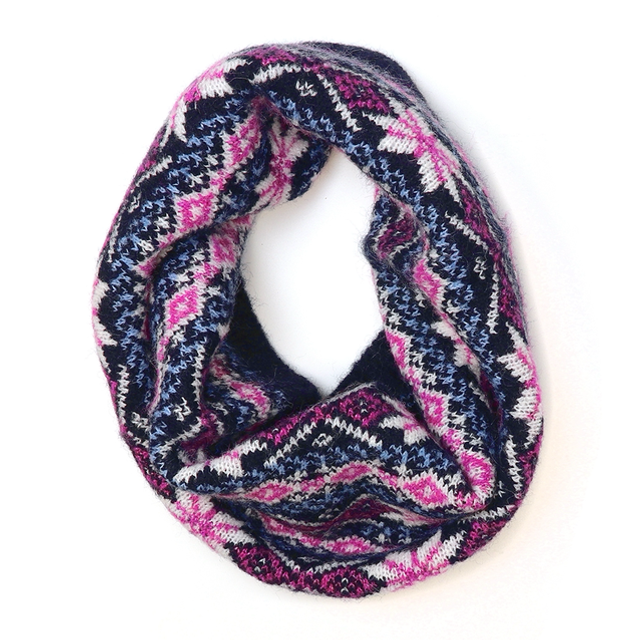 Navy and Pink Scandi Starflower Snood