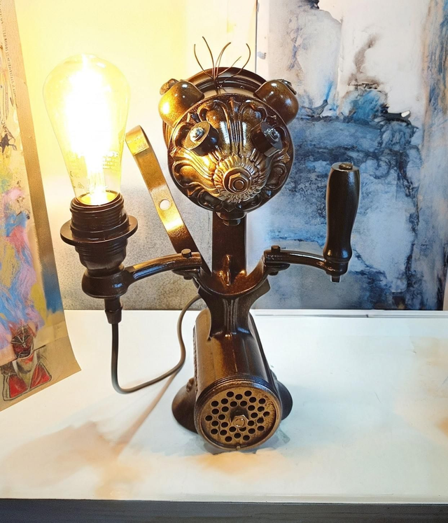 Drôle de Souris, Lampe d'ambiance déco à poser, Lampe personnage esprit steampunk, vintage - Artisanat Français