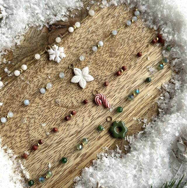 Collier chaîne perlée (chaîne argentée) 