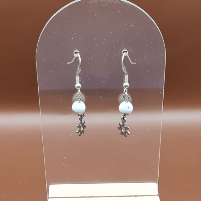 Crochets Howlite blanche