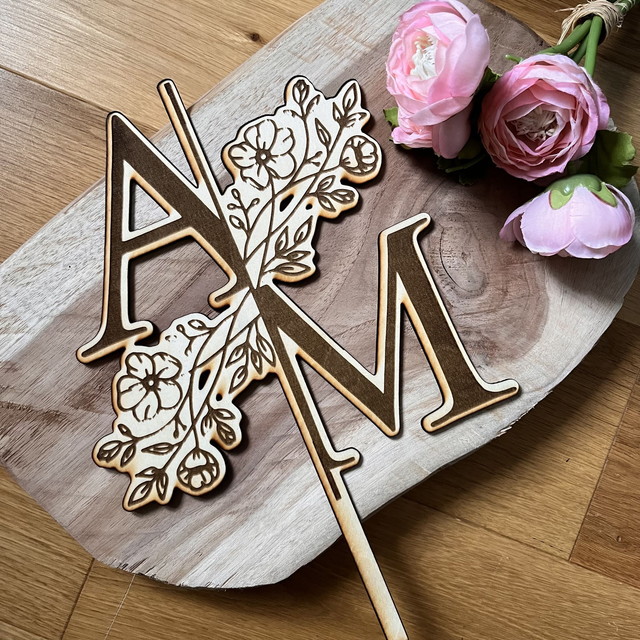 Cake topper