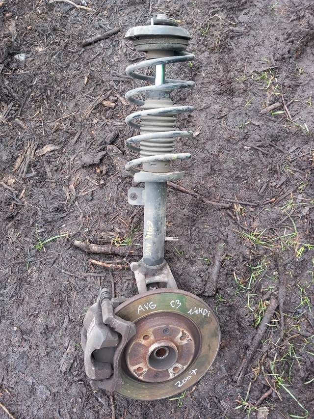 Demi-train avant gauche 