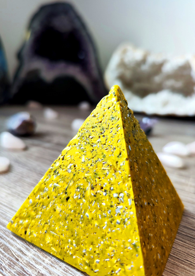 Moyenne  Pyramide jaune