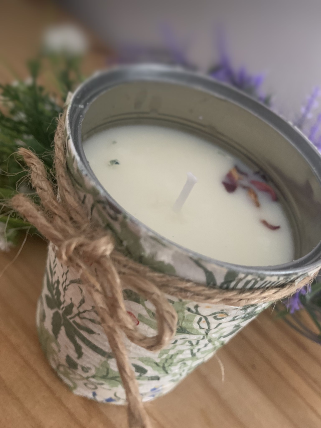 William Morris themed tin can candle (any fragrance)