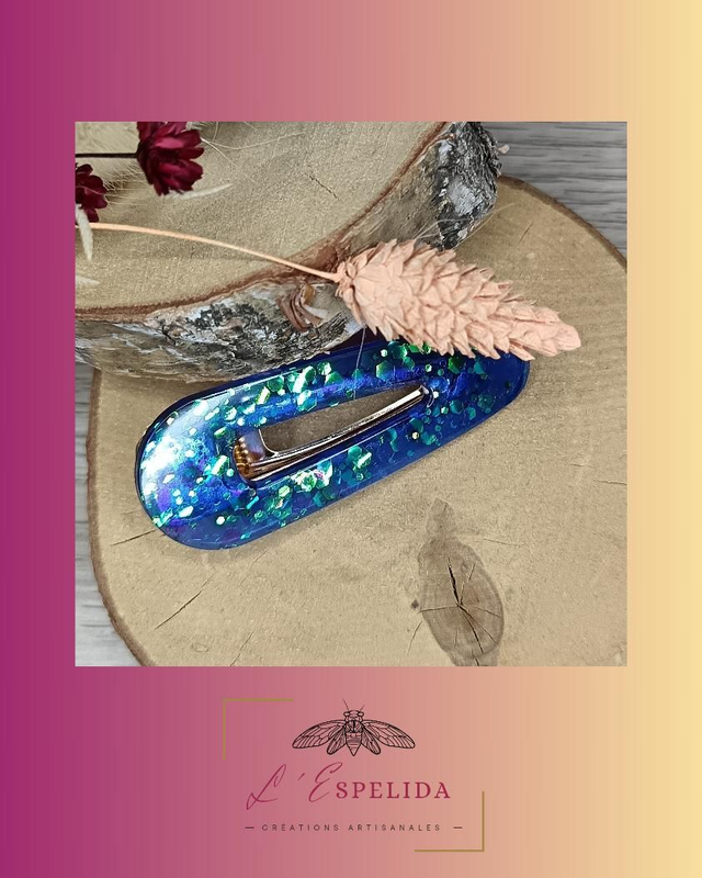 Barrette triangulaire 