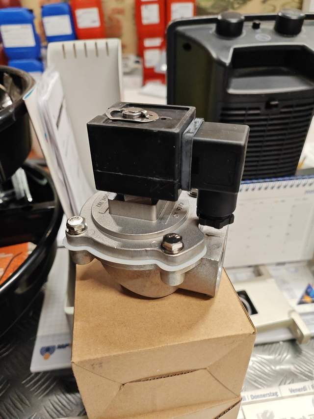 Elettrovalvola 90 gradi air globe rmf z25 110 volt