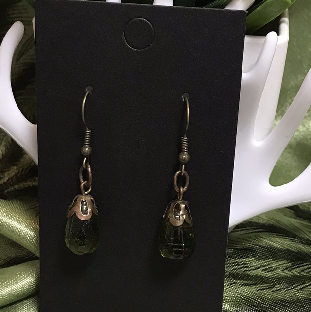 Green Dangling Earrings- GDE45