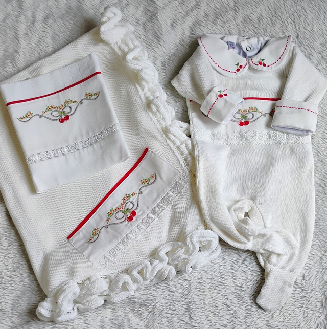 Saída  maternidade  Cereja 