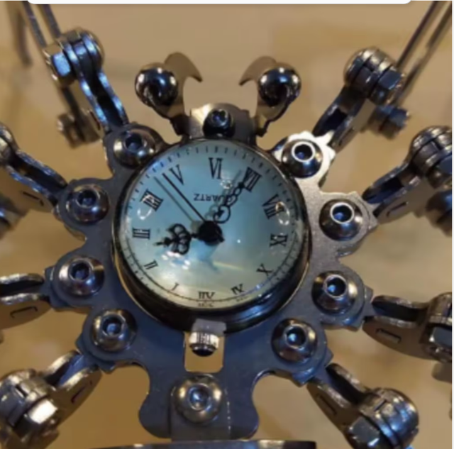 Prachtige Steampunk spin met ingebouwde klok RVS (25cm)