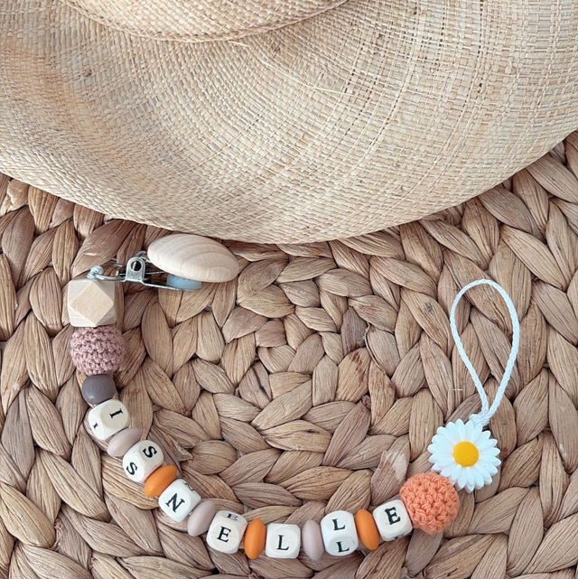 Attache tétine Isnelle 