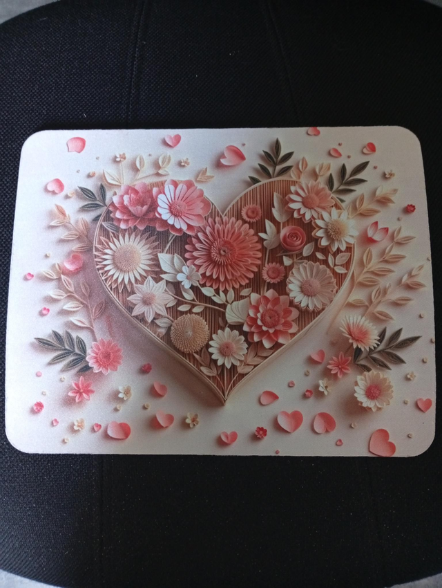 Tapis de souris floral en forme de cœur