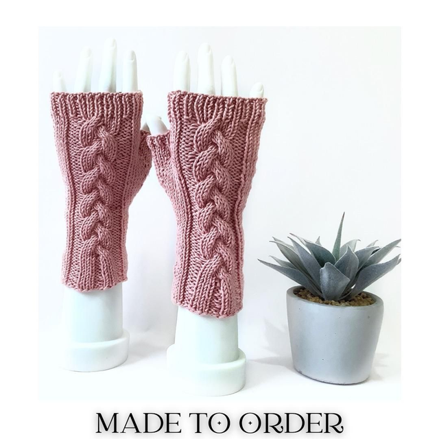 Cable Knit Gloves, you choose colour-PIQUE