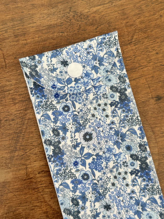 Étui à brosse à dents / ou à couverts