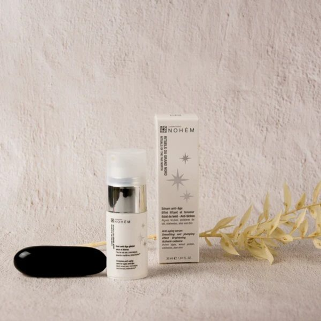 Soin contour yeux anti-ride