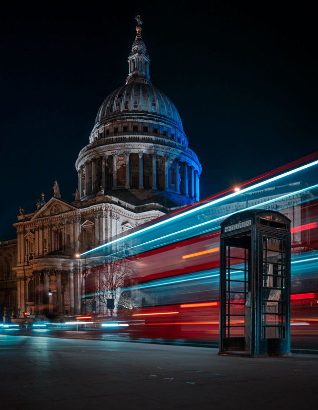 St. Paul's Light Trails