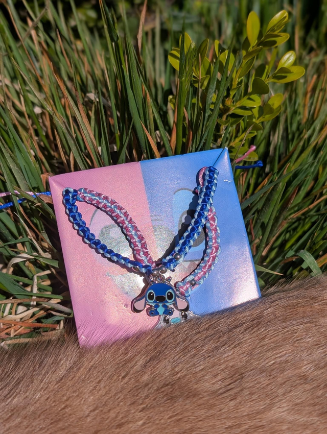 2 bracelets stitch 