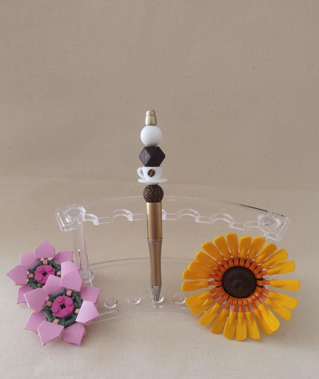 Stylo perle silicone café doré 