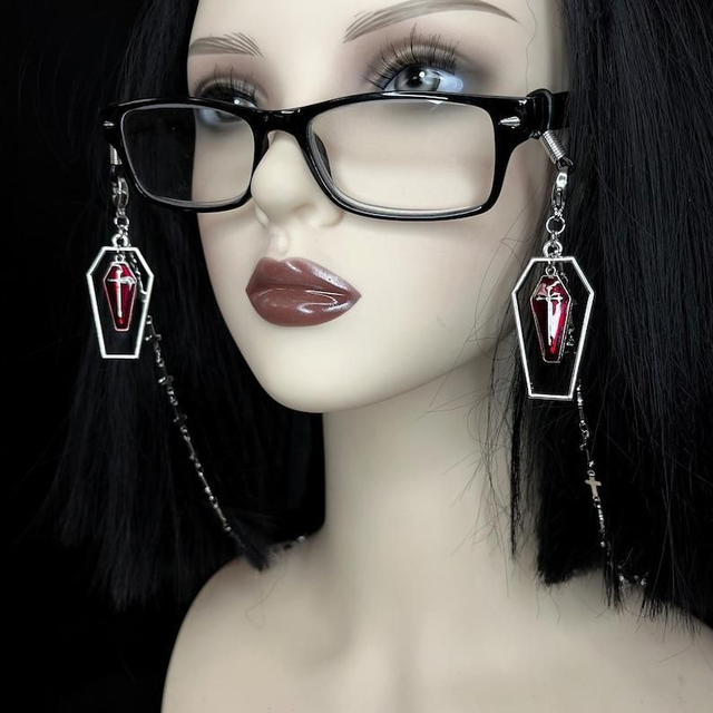 Cemetery Glasses chain 