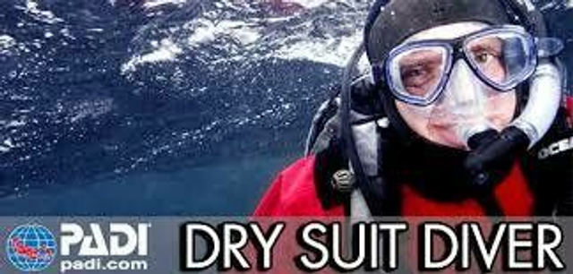 Cours PADI spécialité en étanche