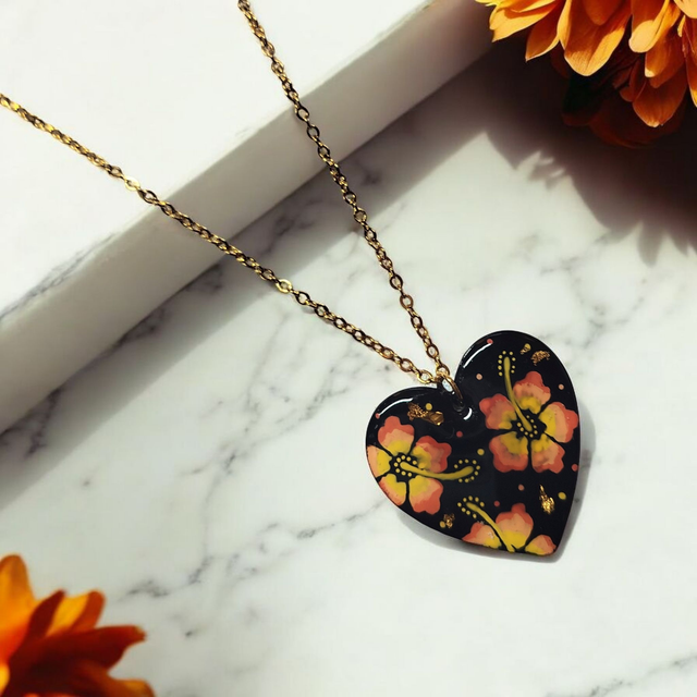 Collier dessiné Flora acier inoxydable jaune orange