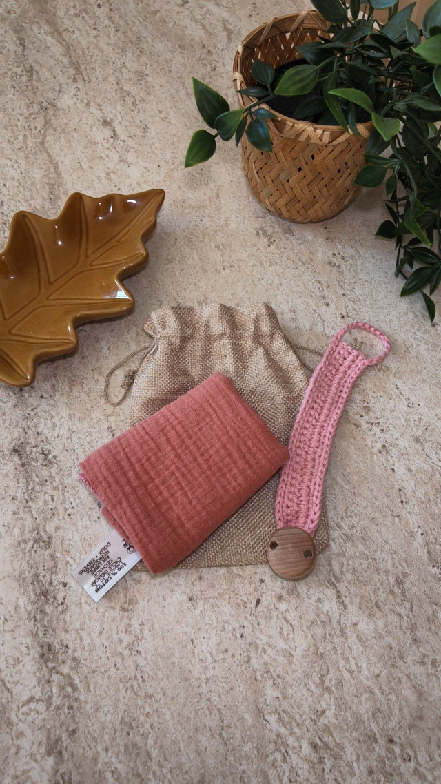 Duo Essentiel – Lange & attache-tétine crochetée