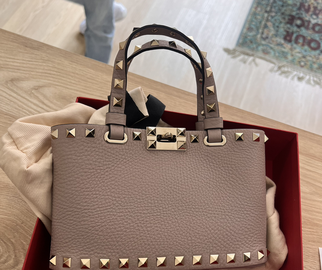 Valentino Garavani rockstud NEW