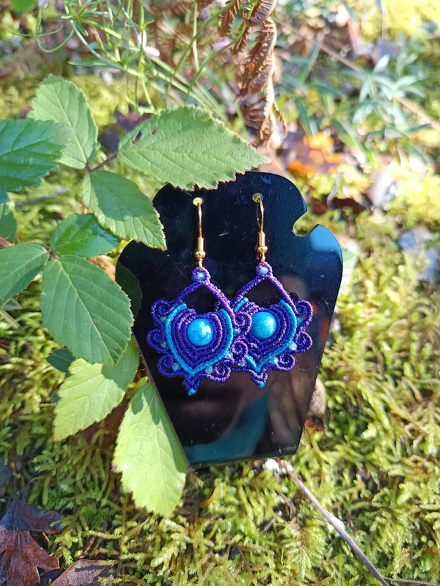 Boucle d oreille avec perle d apatite 