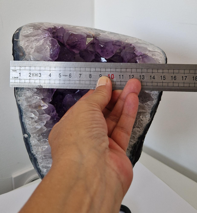 Améthyste Géode sur pied métal