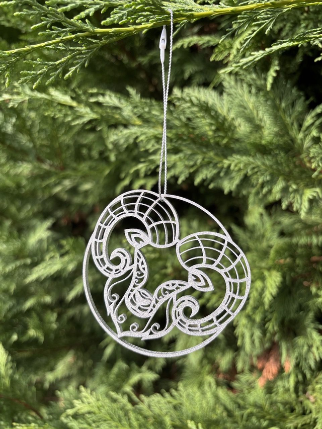 Boule de Noel Bélier Argent