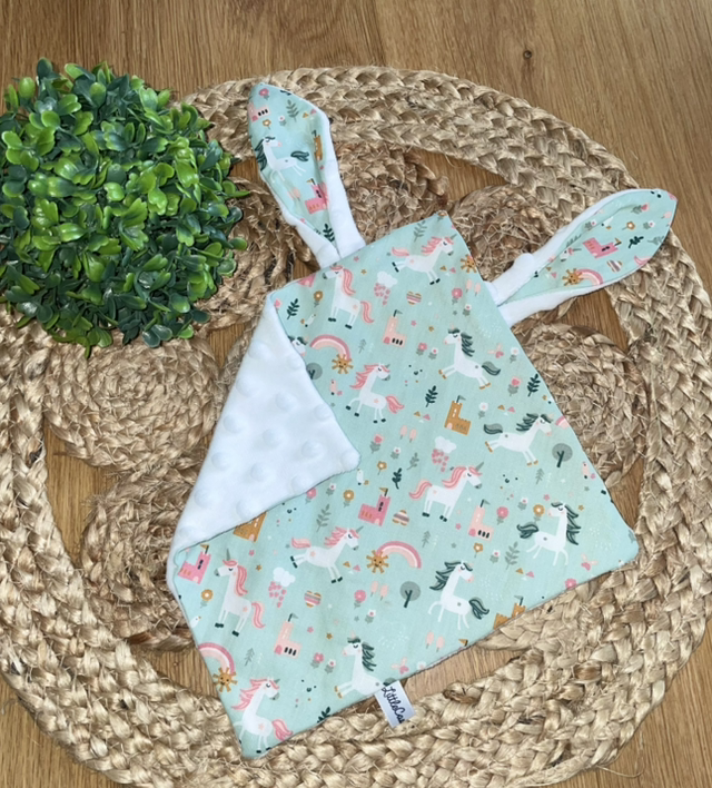 Doudou &quot;Lapin&quot; LICORNE