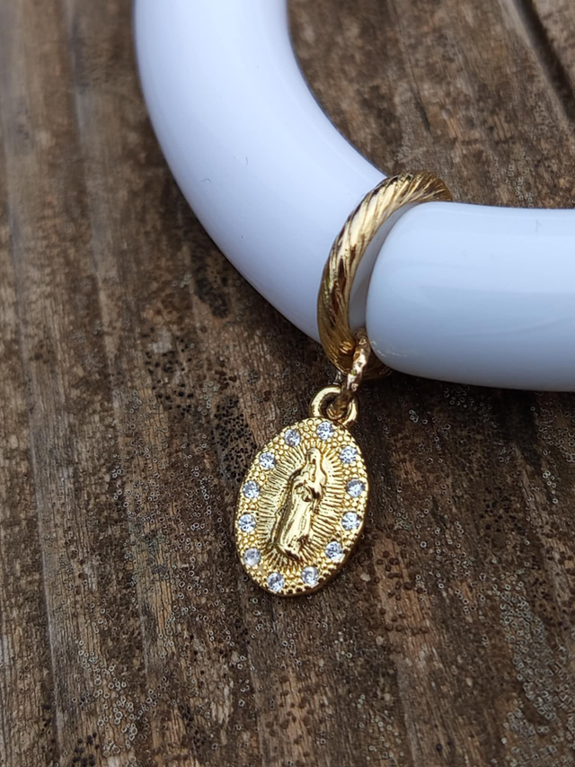 Bracelet perles tubes incurvées acrylique Sara Ki Jyoti