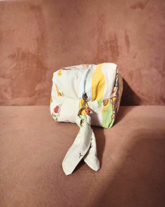 🍯Trousse Matelassée – Thème Winnie l’Ourson 🍯