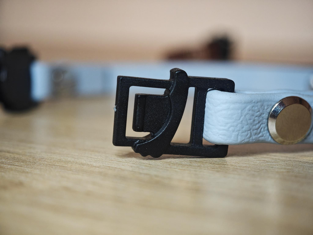 Collier chat en biothane 9mm de largeur (avec l'attache anti étranglement)