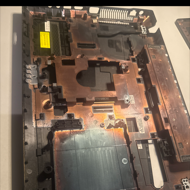 *1063-Samsung Gehäuse (aus image_7.png & image_8.png)