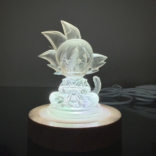 Fanart in resina trasparente con base luminosa