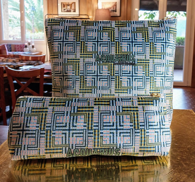 CHURCH green. Pochette et trousse 